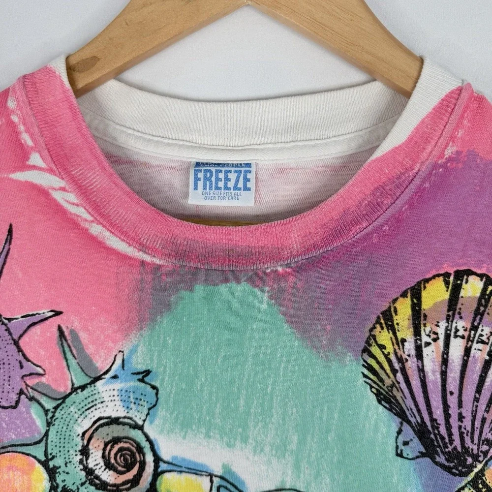 Vintage 90's‎ Freeze Tag Tropical Fish Coral AOP All Over Print T Shirt one size